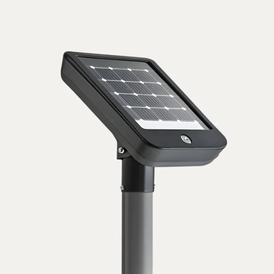 Automatic solar panel